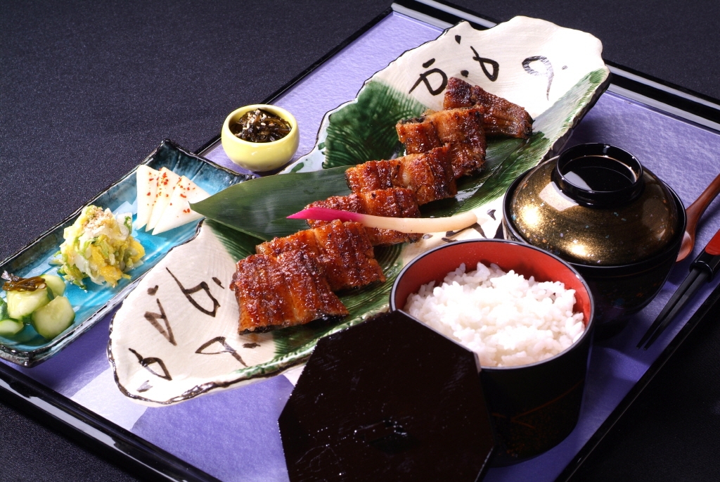 장어 한 마리 정식<br>長焼き定食<br>Eel Set<br>39,000원