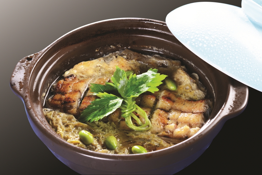 장어 우엉찌개<br>うなぎゴボウチゲ <br>Eel and burdock stew<br> 25,000원